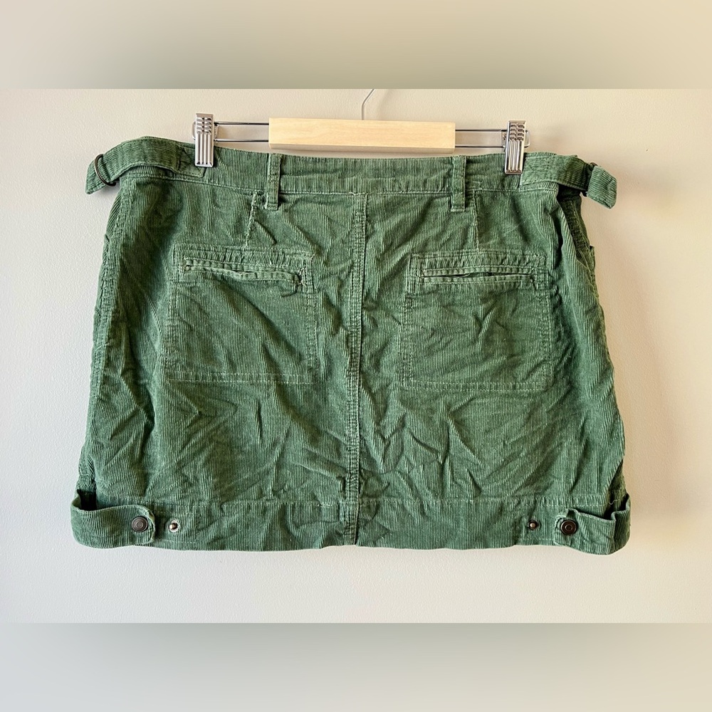 Y2K Green Corduroy Mini Skirt Snap/buckle details - grunge baddie preppy retro - Picture 6 of 10